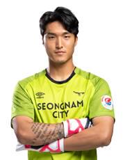 https://img.longzhuzhibot.com.cn/img/football/player/6236464638a1d95d8560c4330a0b4cc7.jpg